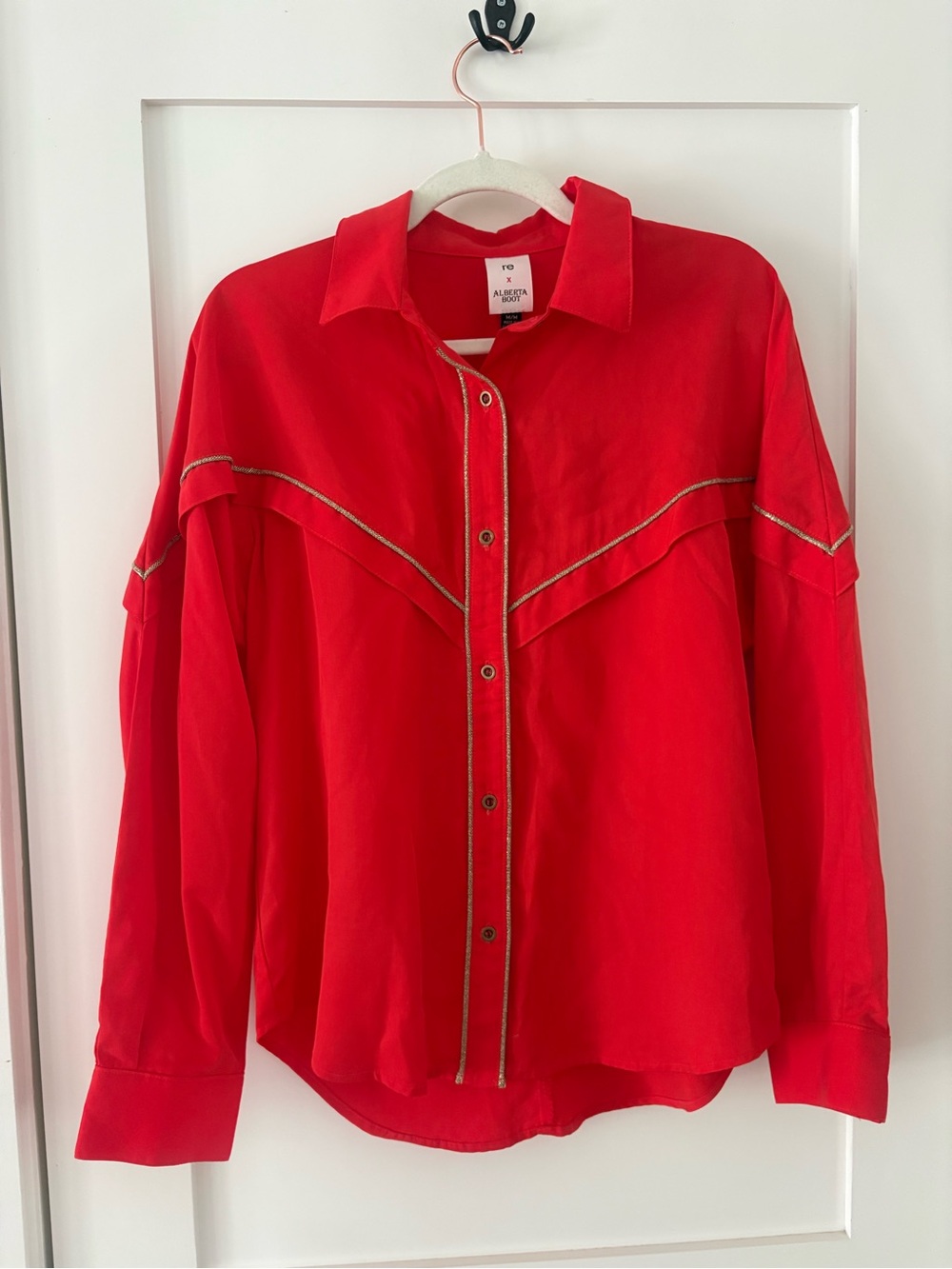 re x Alberta Boot Women’s Red Tencel Western‑Style Shirt | Made in Canada | Med